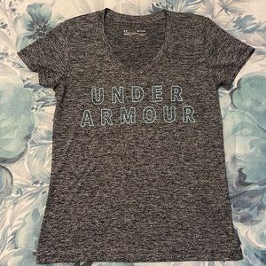 Women’s Under Armour shirt size small